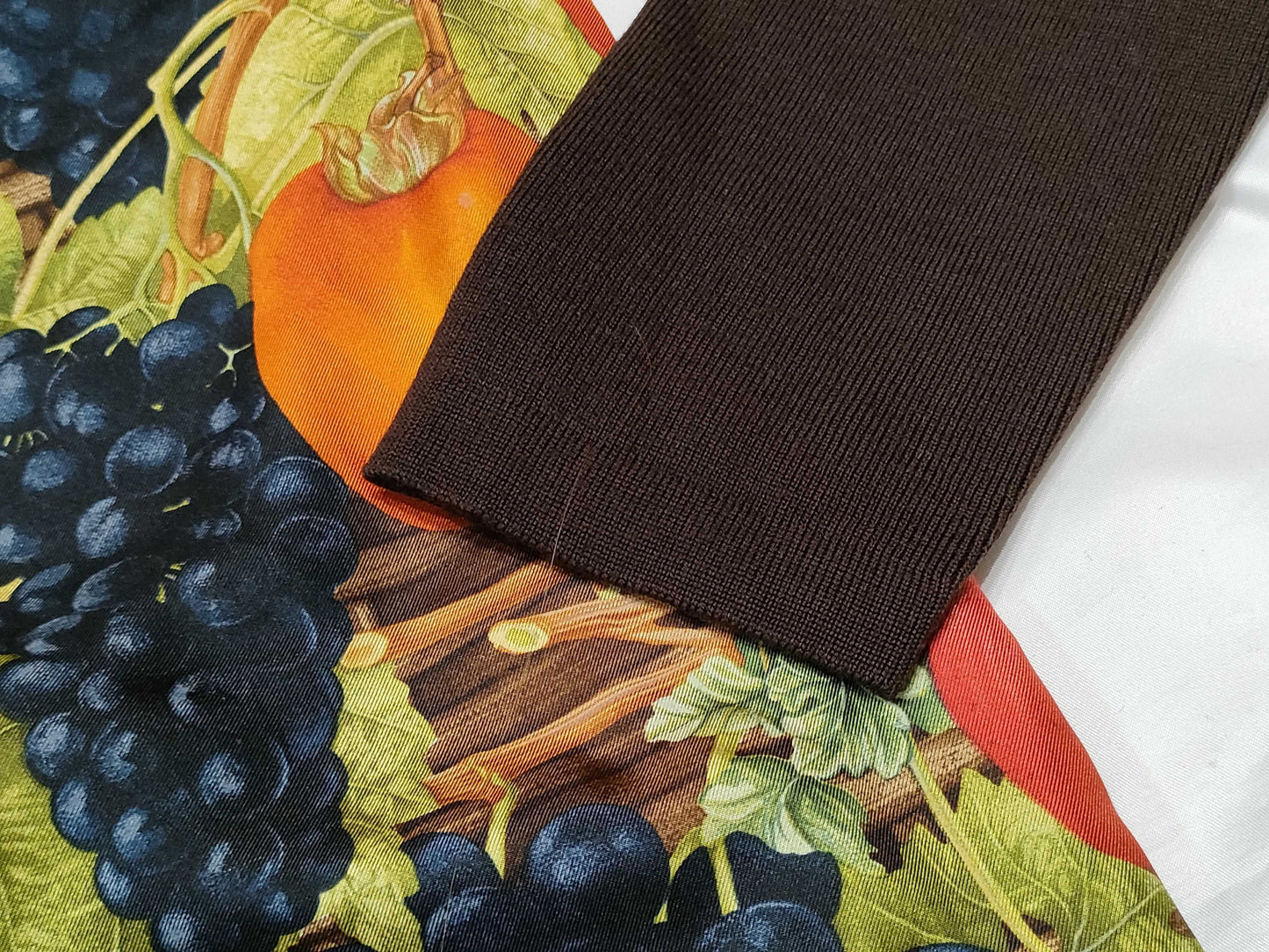 GUCCI GG Gold Button Gucci Fruit Pattern Fruit Silk Cardigan Cardigan
