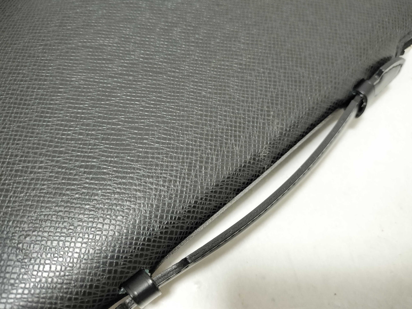 LOUIS VUITTON Taiga Vuitton Taiga Organizer Atoll M30652 Handbag