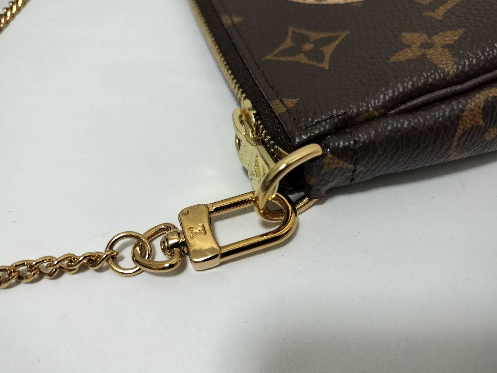 LOUIS VUITTON Monogram Vuitton Monogram Mini Pochette Accessoir M60153 Pouch