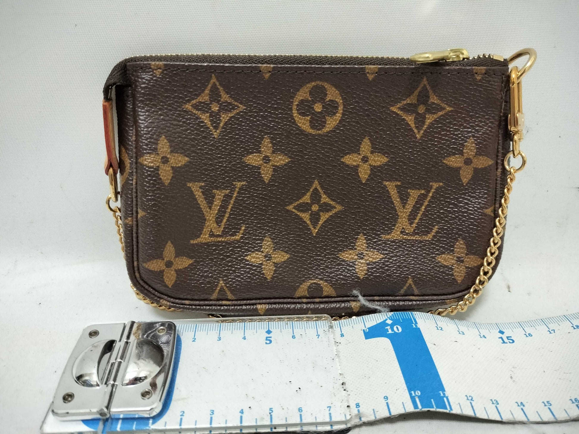 LOUIS VUITTON Monogram Vuitton Monogram Mini Pochette Accessoir M60153 Pouch