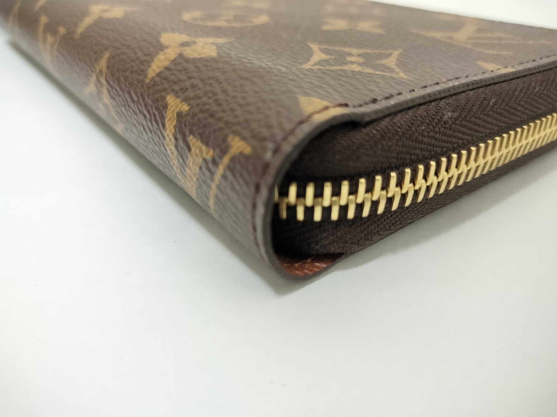 LOUIS VUITTON Monogram Vuitton Monogram Zippy Wallet M42616 RFID Wallet