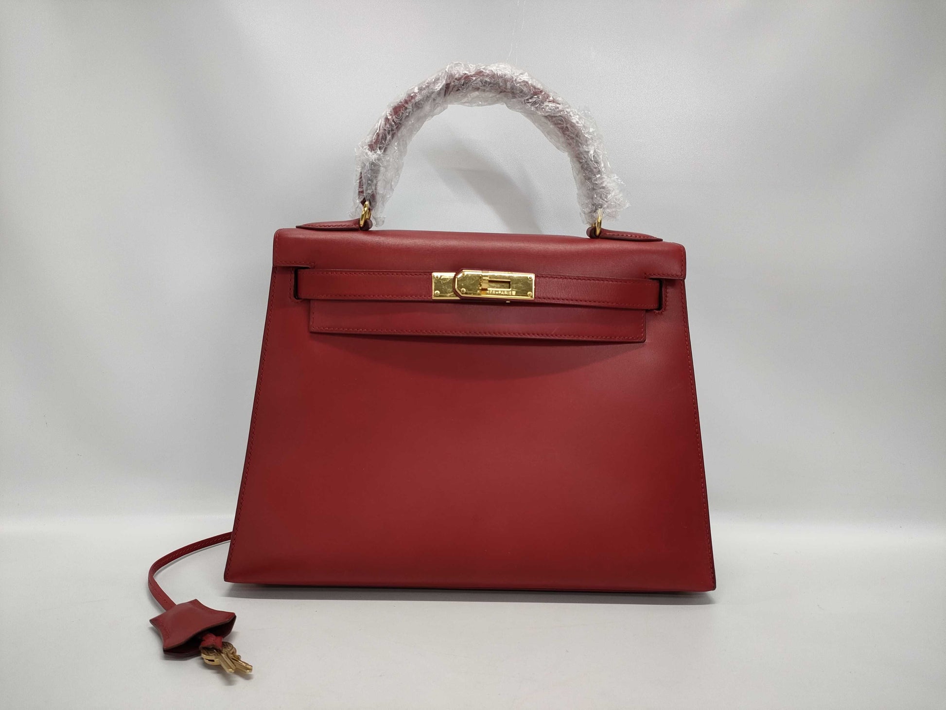 HERMES Kelly Red Handbag