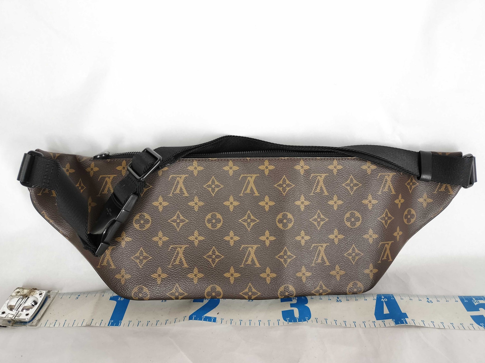 LOUIS VUITTON Monogram LV Monogram Body Bag Waist Bag