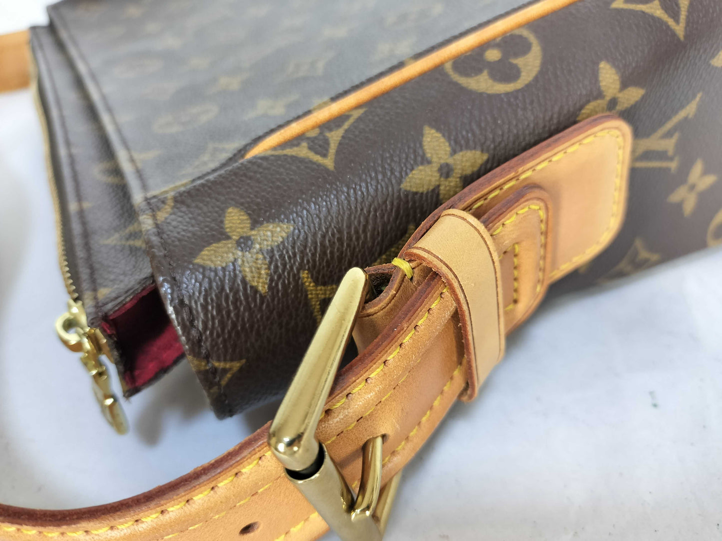 LOUIS VUITTON Monogram LV Monogram Vivashte Shoulder Bag