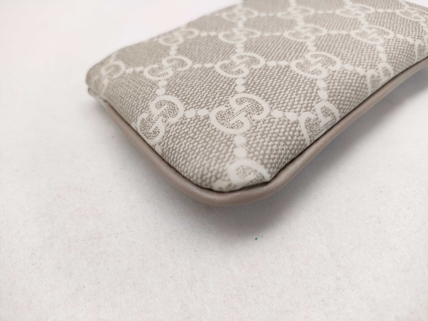 GUCCI Gucci Key Pouch 772321 White Coin Case