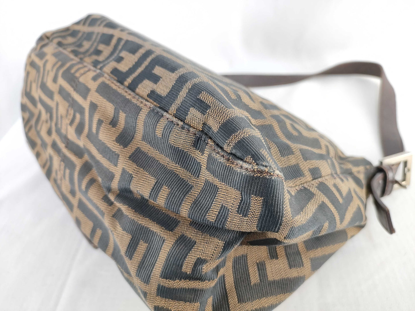 FENDI FENDI Fendi Mamma Bucket Bag Shoulder Bag