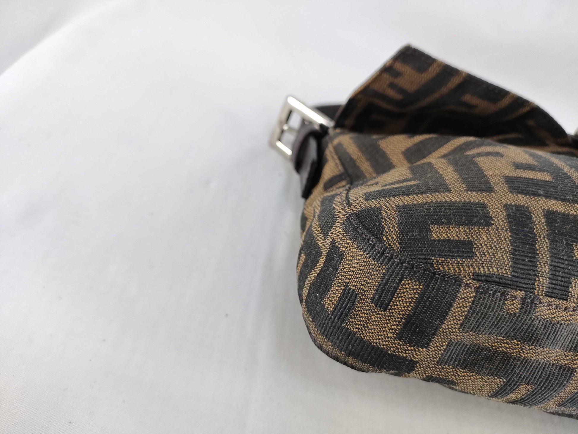 FENDI FENDI Fendi Mamma Bucket Bag Shoulder Bag