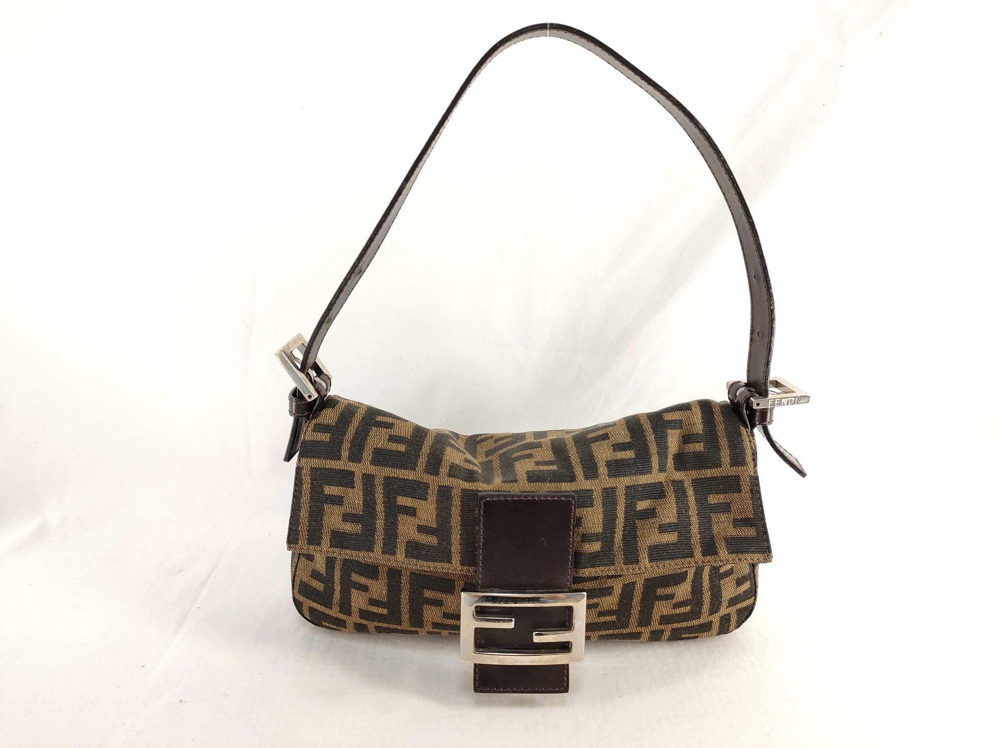 FENDI FENDI Fendi Mamma Bucket Bag Shoulder Bag