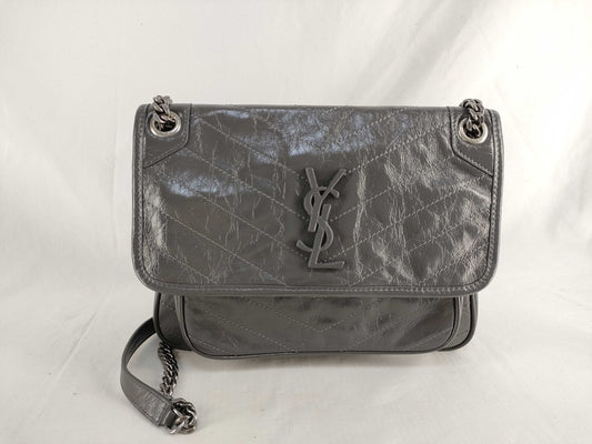 SAINT LAURENT Exquisite SAINT LAURENT Niki YSL Logo Chain Shoulder Bag Grey Shoulder Bag