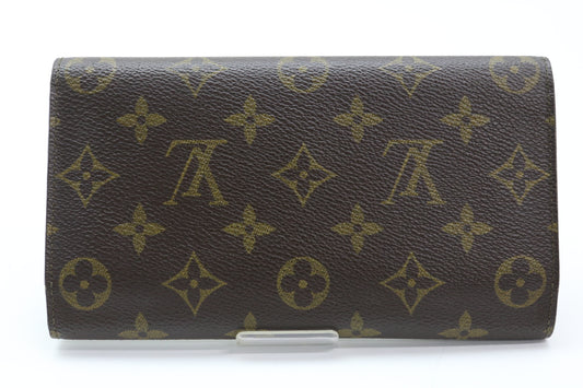 LOUIS VUITTON Monogram International Tri-Fold Wallet