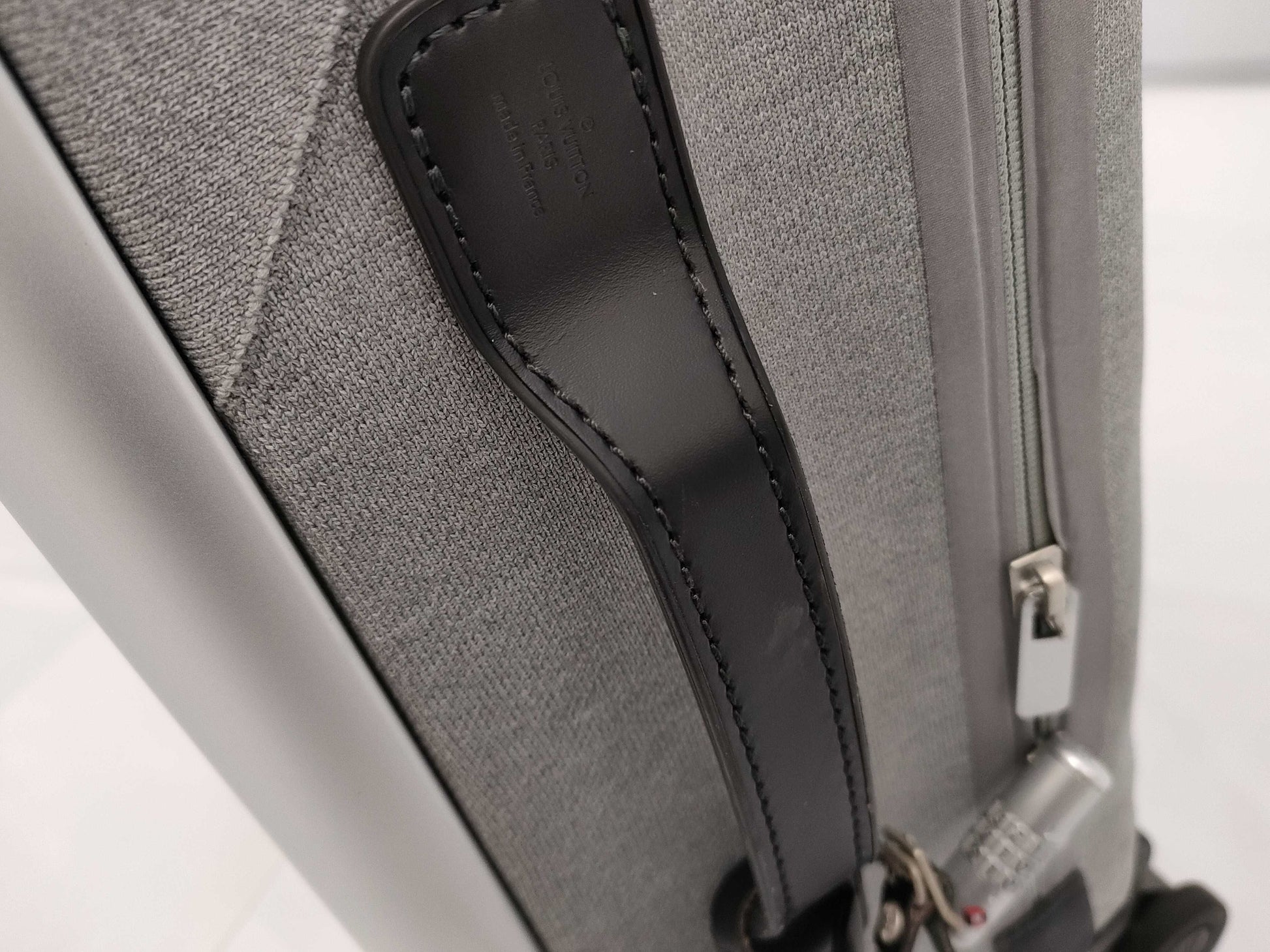 LOUIS VUITTON Monogram Horizon Soft Carry Case 4R55 Gray Carry Bag
