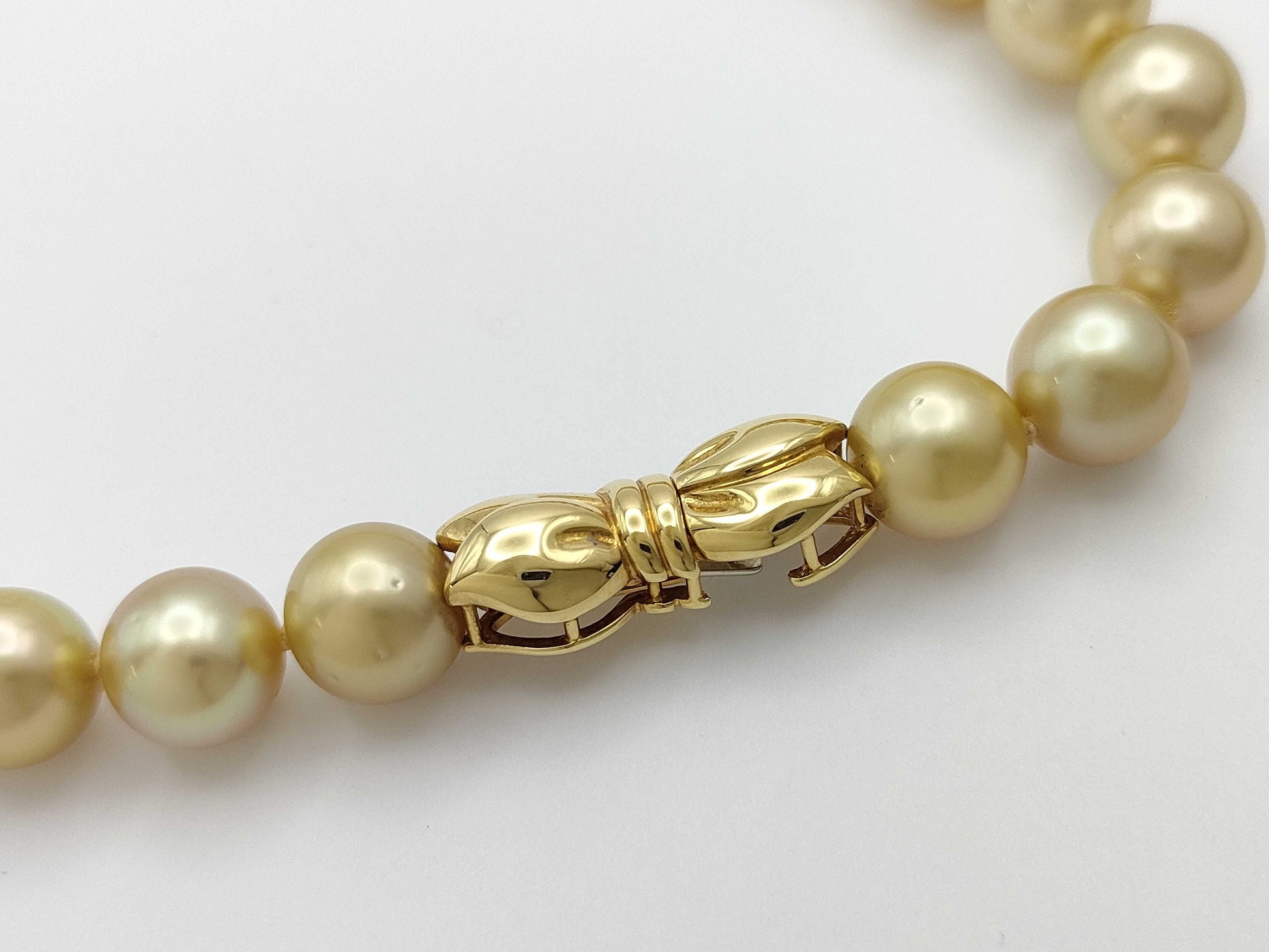 MIKIMOTO Golden Pearl Diameter Approx. 9.0-11.3mm K18 / Golden Pearl Diameter Approx. 12.4mm K18 73.1g Other Accessories