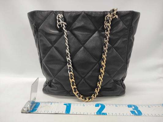 CHANEL 19 F397X246 Matelasse Lambskin Black Shoulder Bag
