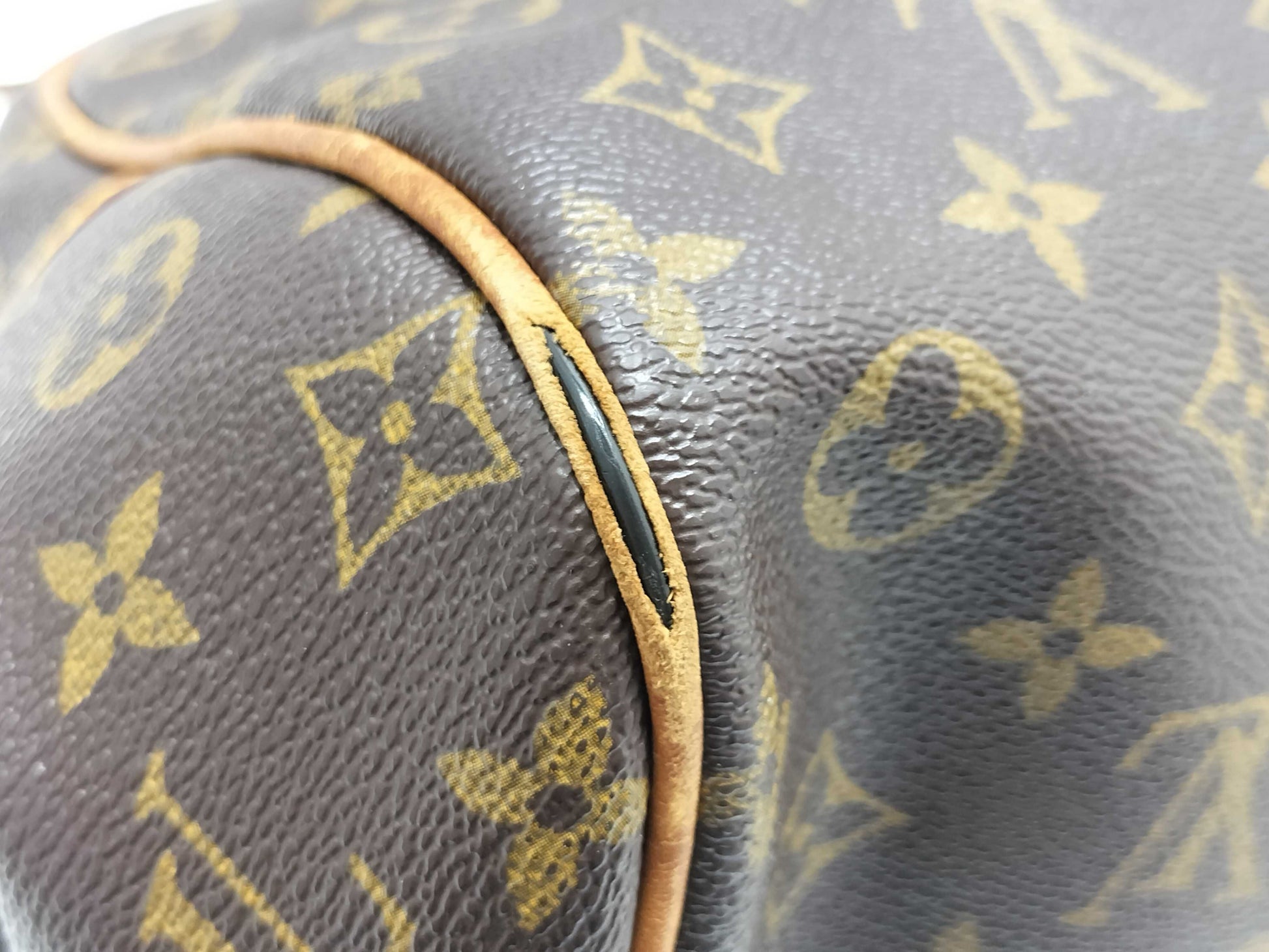 LOUIS VUITTON Monogram Vuitton Montreguile PM Handbag
