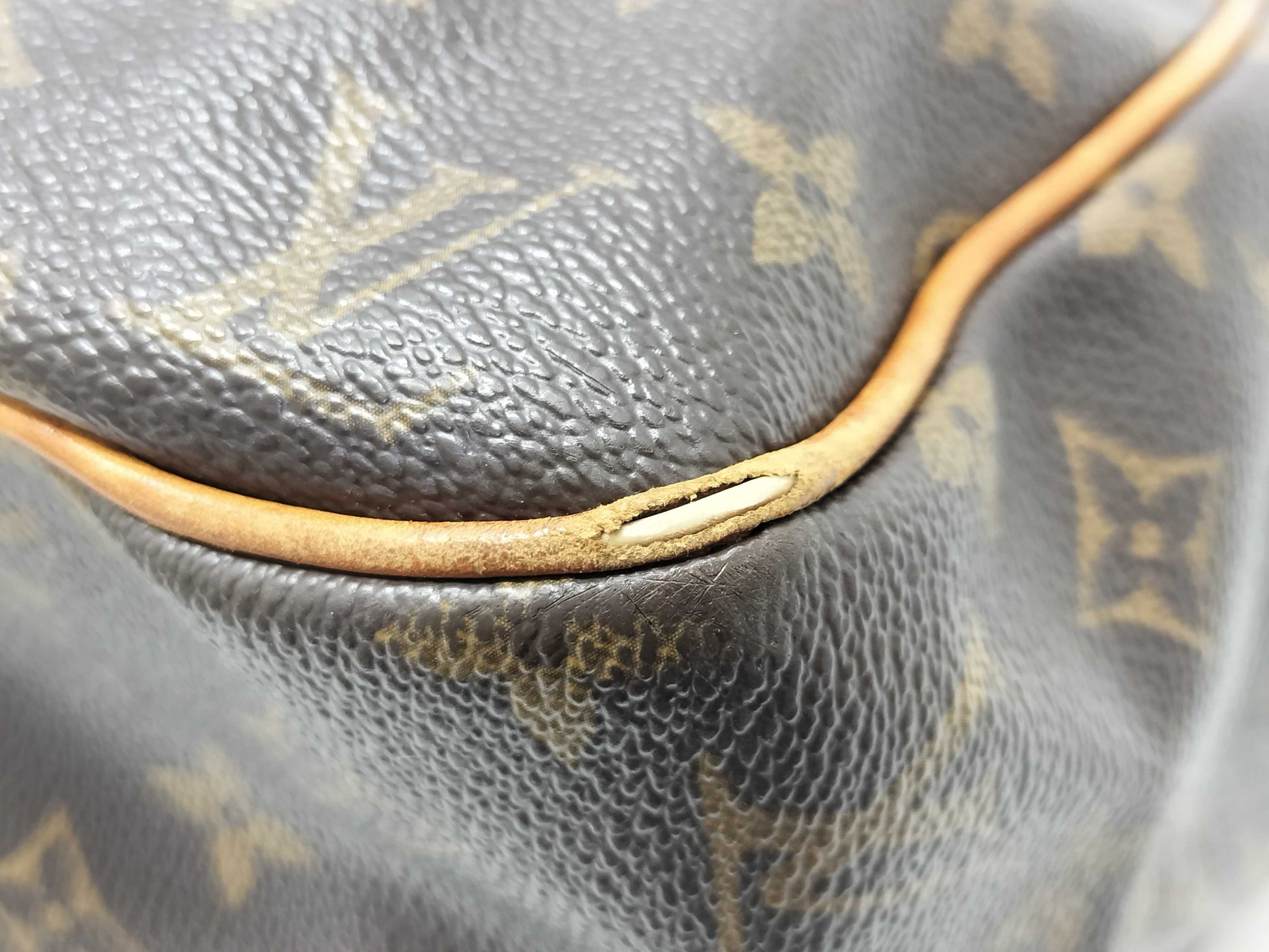 LOUIS VUITTON Monogram Batignol Tote Bag