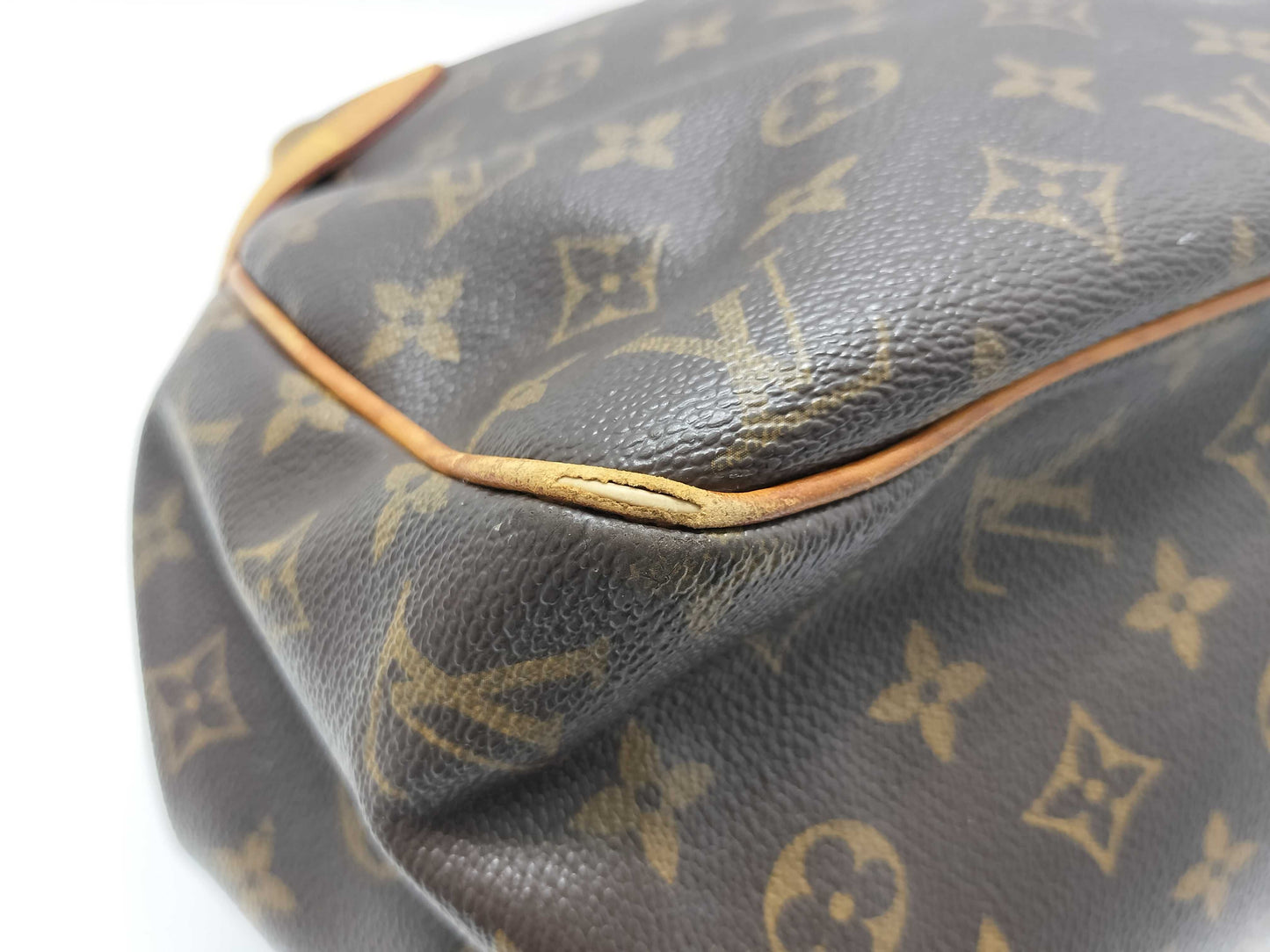 LOUIS VUITTON Monogram Batignol Tote Bag