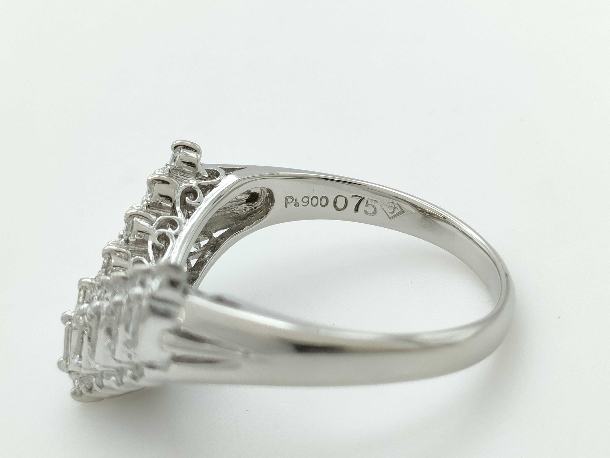 D0.75ct PT900 6.3g Ring