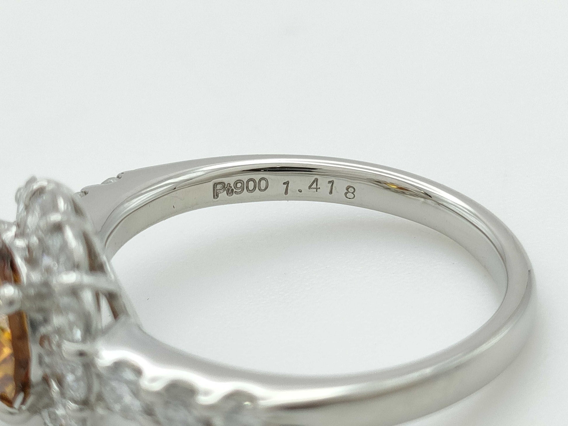 D1.418ct FD0.82ct PT900 5.8g Ring