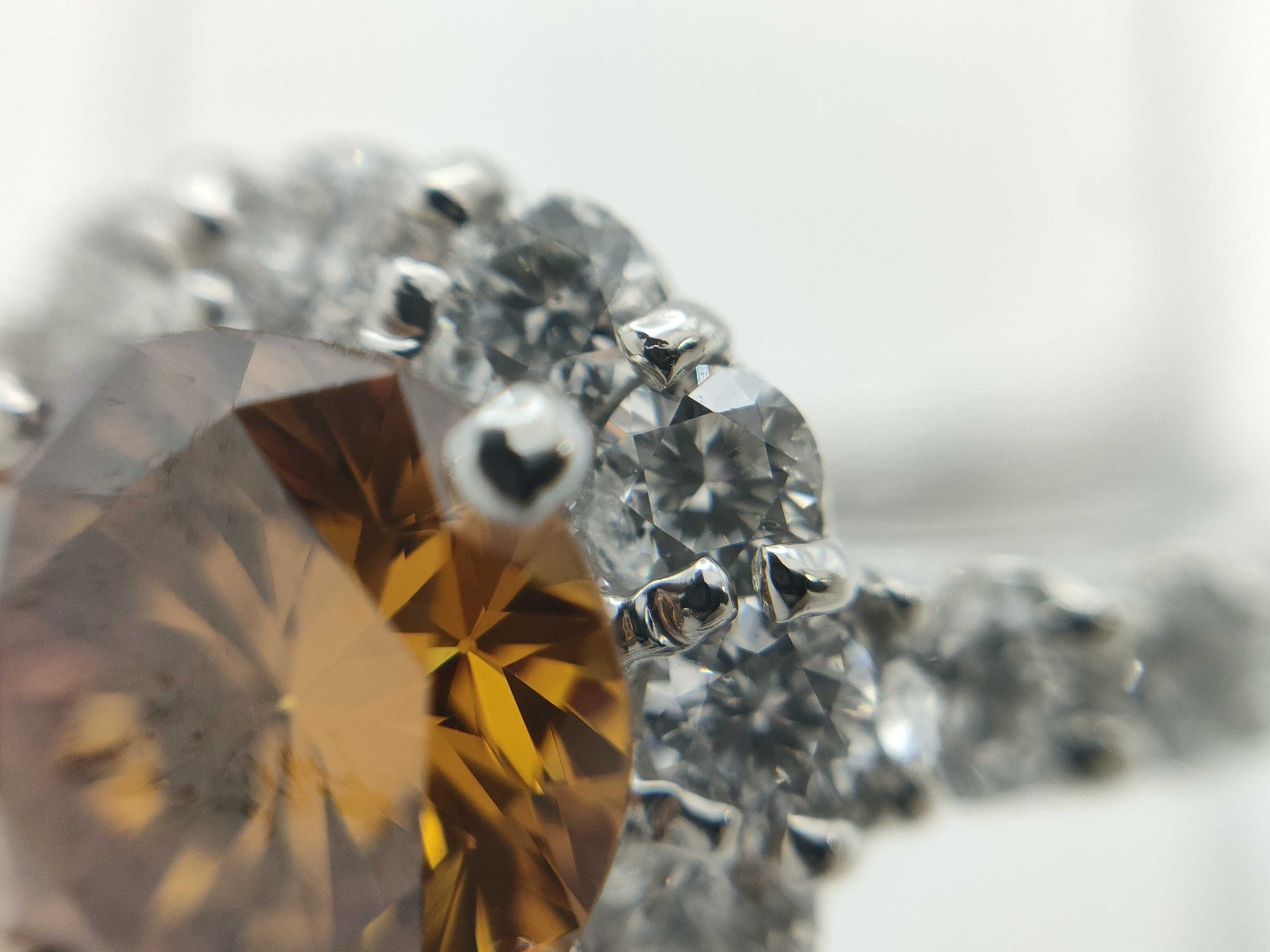 D1.418ct FD0.82ct PT900 5.8g Ring