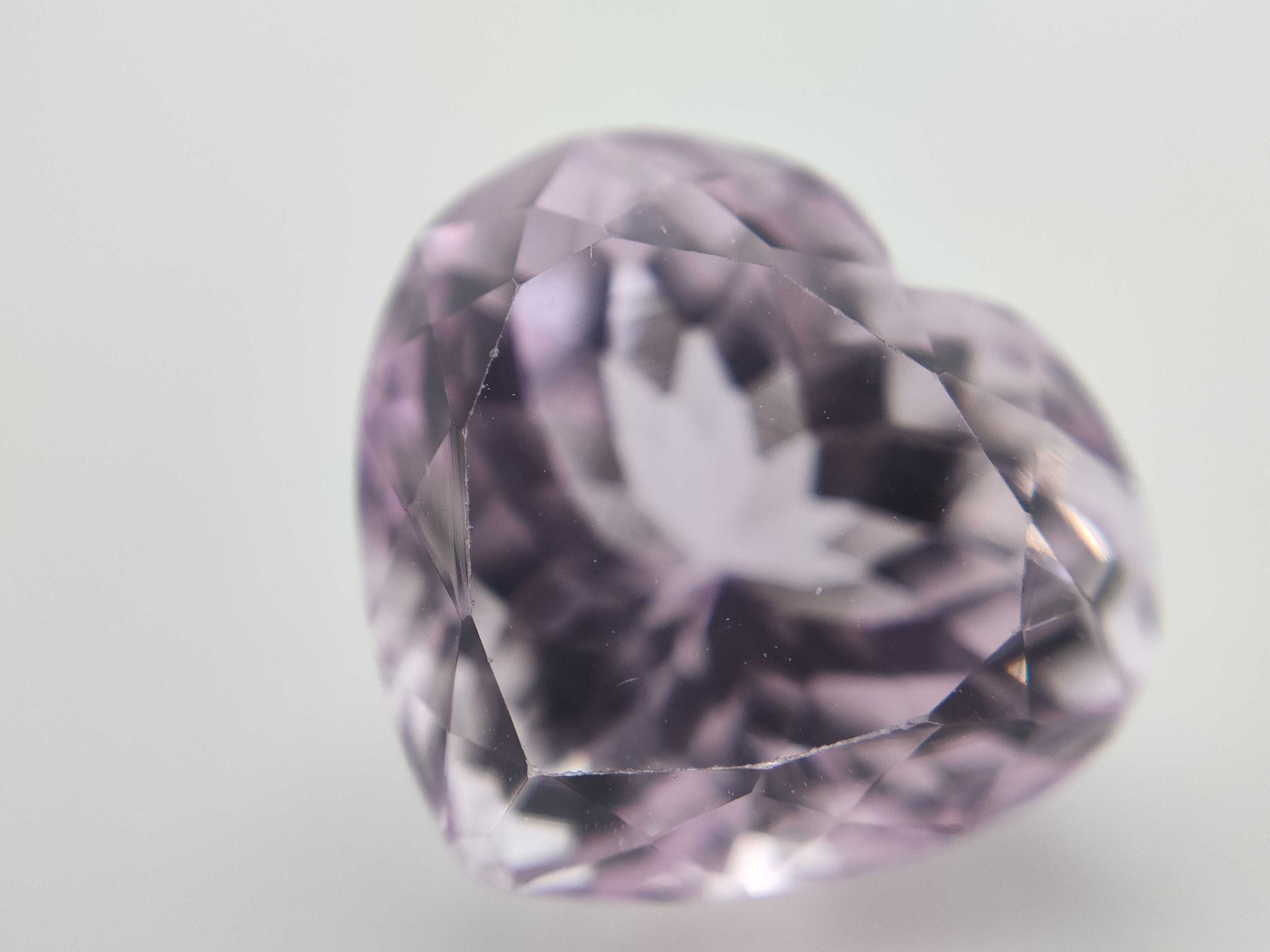 Kunzite 3.581/6.812ct Colored stone / loose