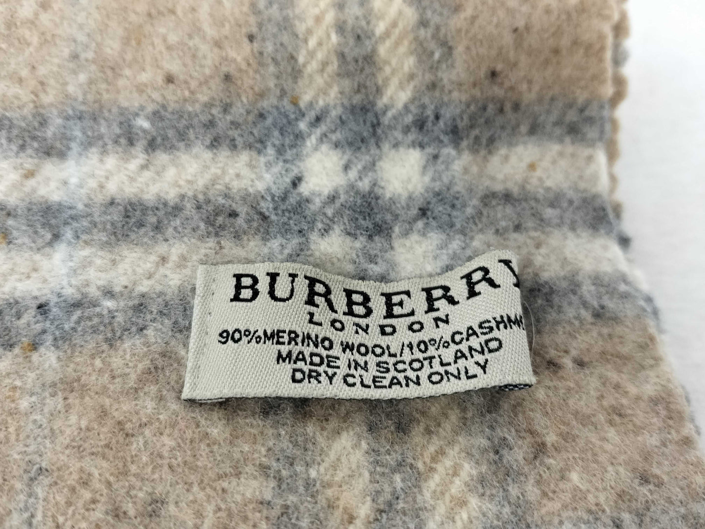 BURBERRY Muffler Muffler