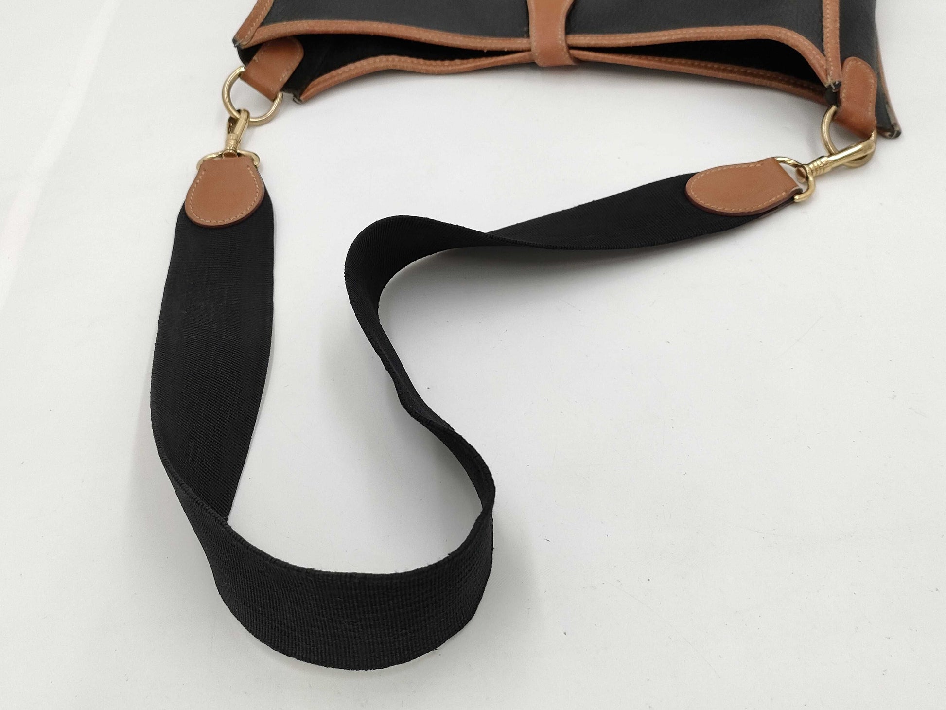 HERMES Evelyn GM Black x Brown x Gold Shoulder Bag
