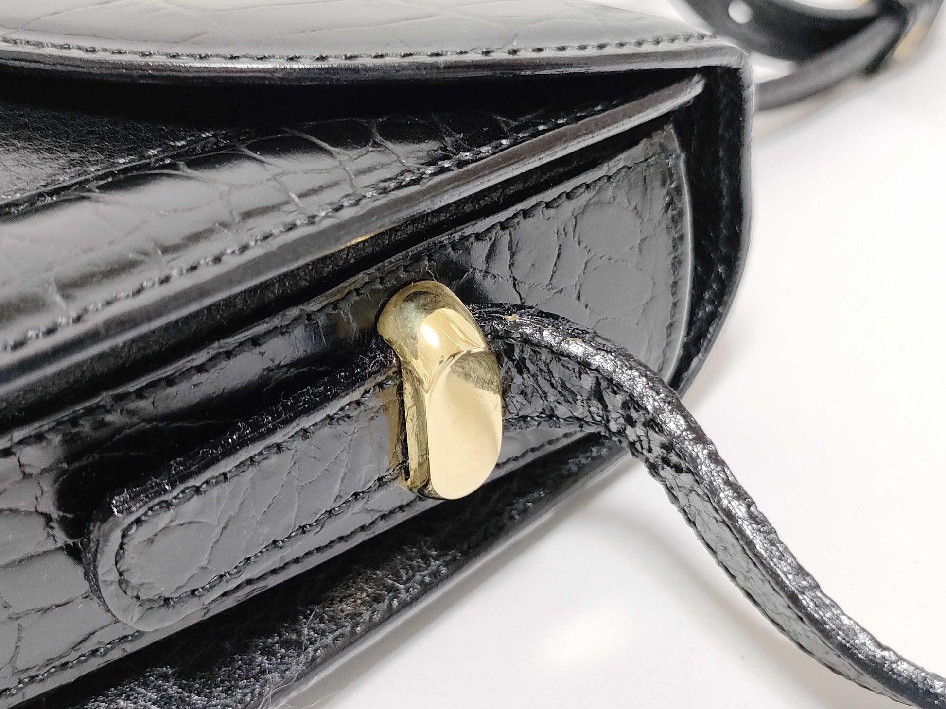 BALLY BALLY Shoulder Bag Leather Black Gold Fittings Shoulder Bag