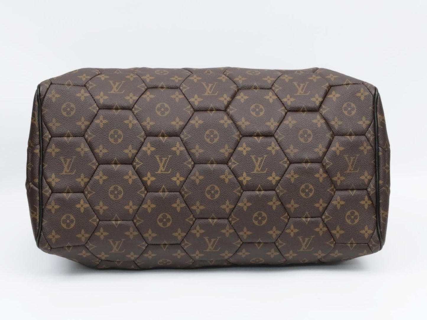 LOUIS VUITTON Monogram MacArthur Keepol Banduriere 45 M56713 RE0069 Shoulder Bag