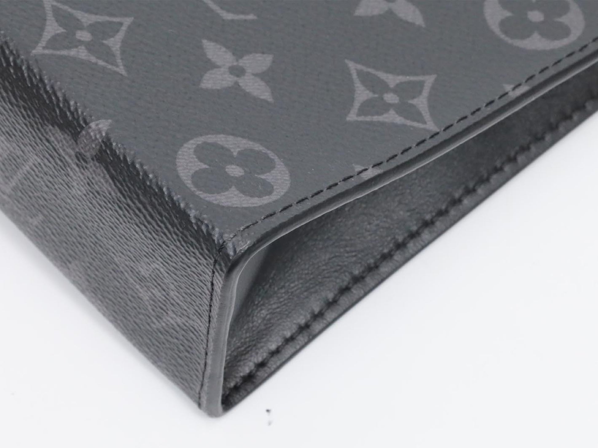 LOUIS VUITTON Pochette Voiage MM M80914 Shoulder Bag