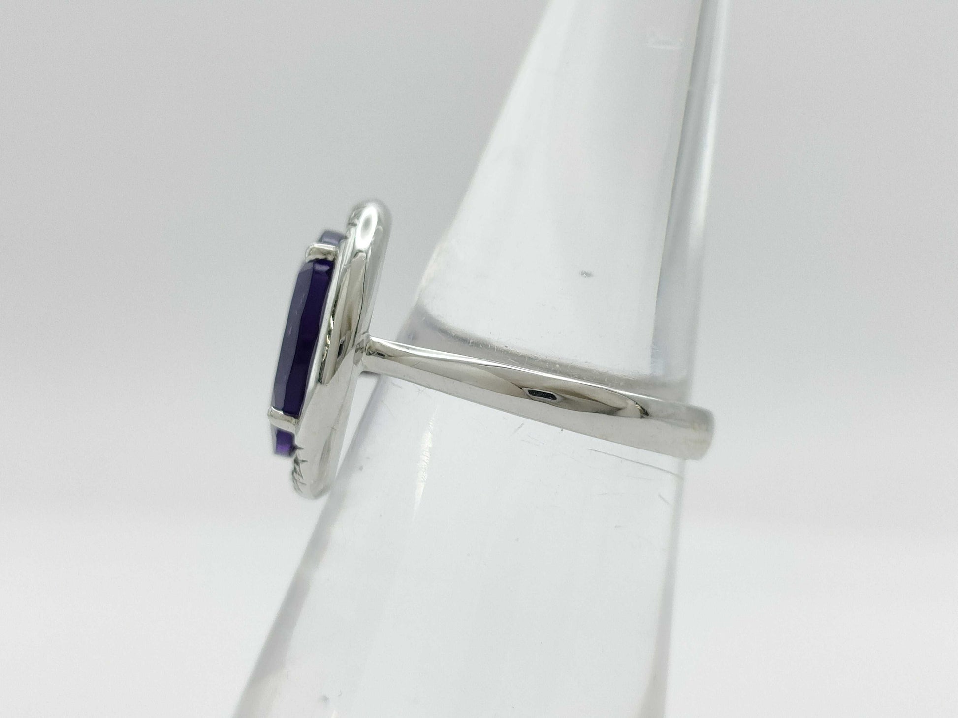 Zokkai Amethyst Diamond 750 5.2g Ring