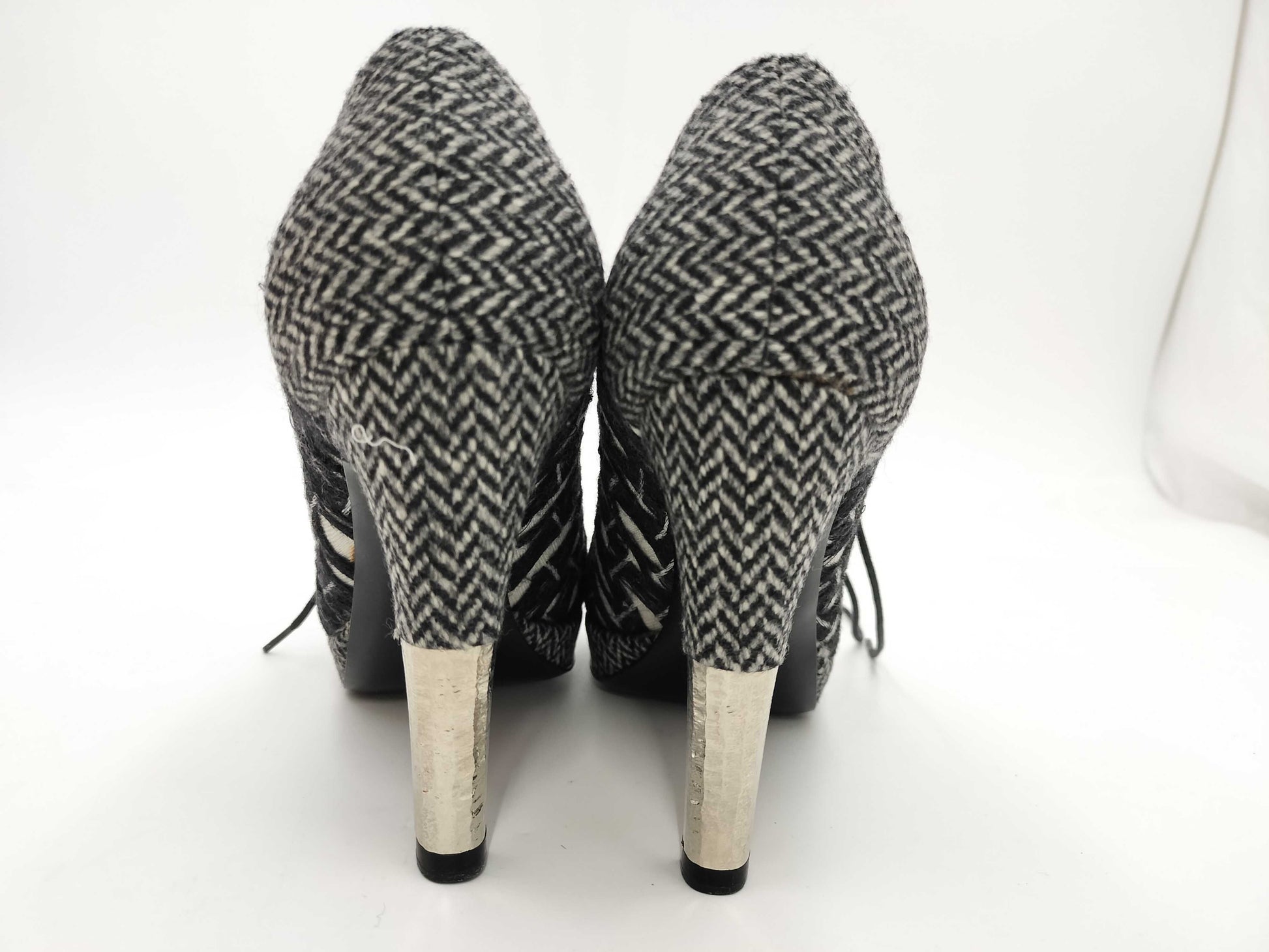 CHANEL CHANEL Coco Mark Heel Pumps