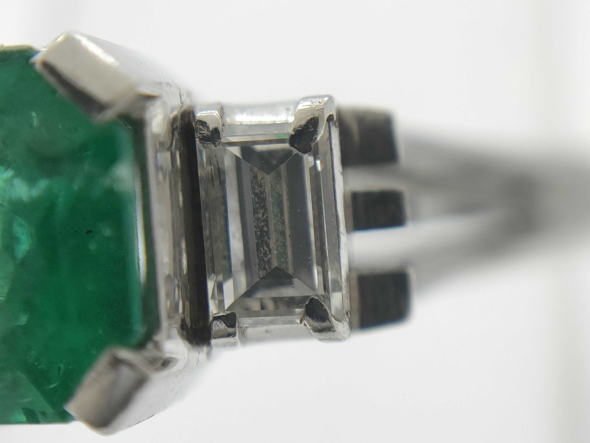 E1.30ct D0.32ct PM900 5.5g Ring