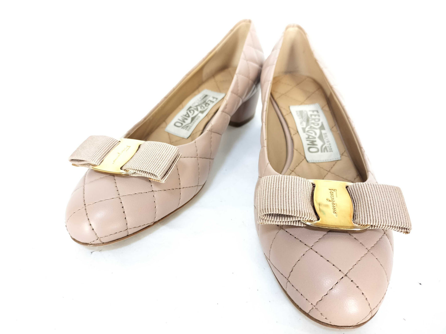 Salvatore Ferragamo Vala Vala Ribbon Pink Size 6 Quilted Pumps