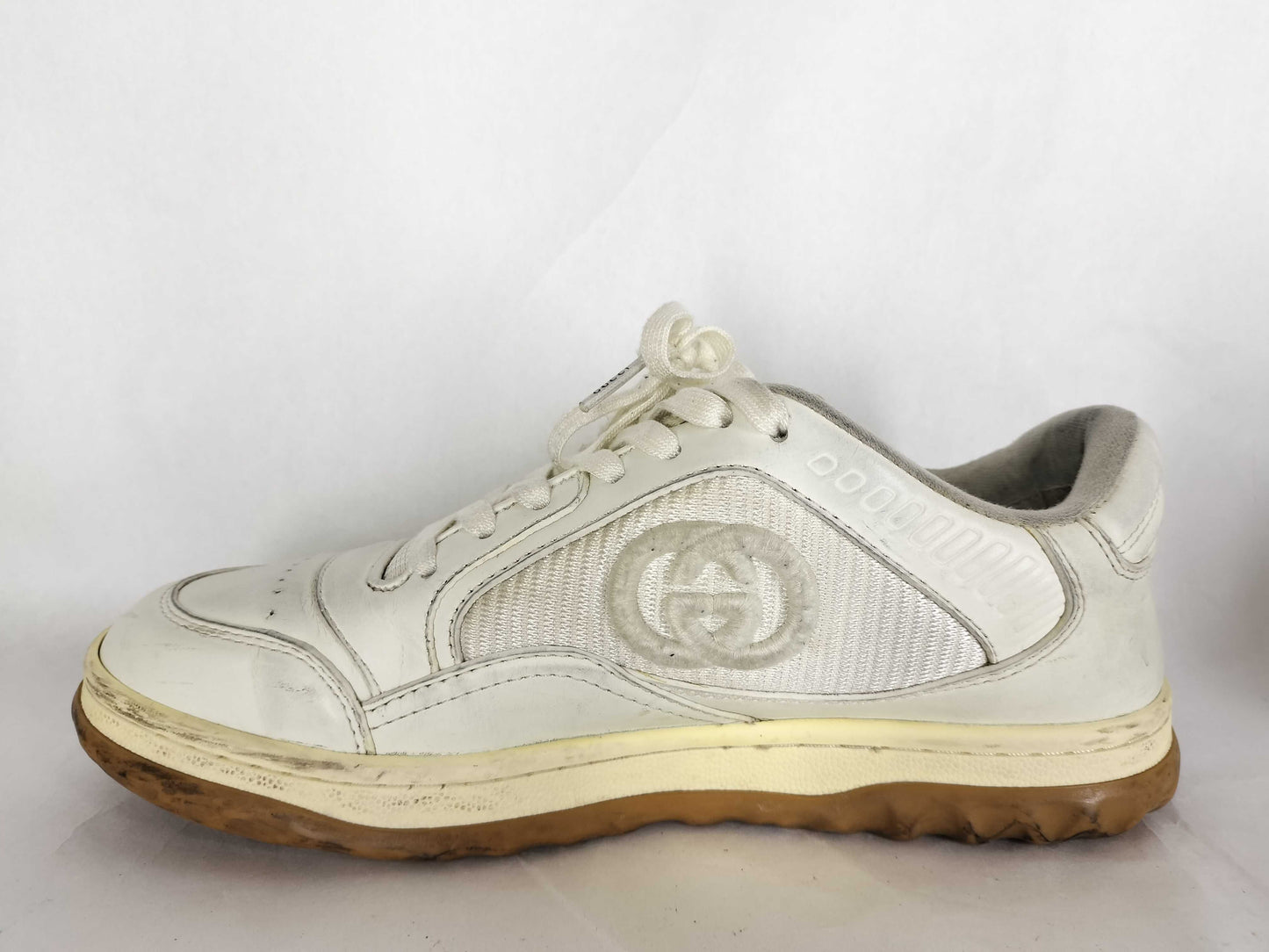 GUCCI White Size 38 Sneakers