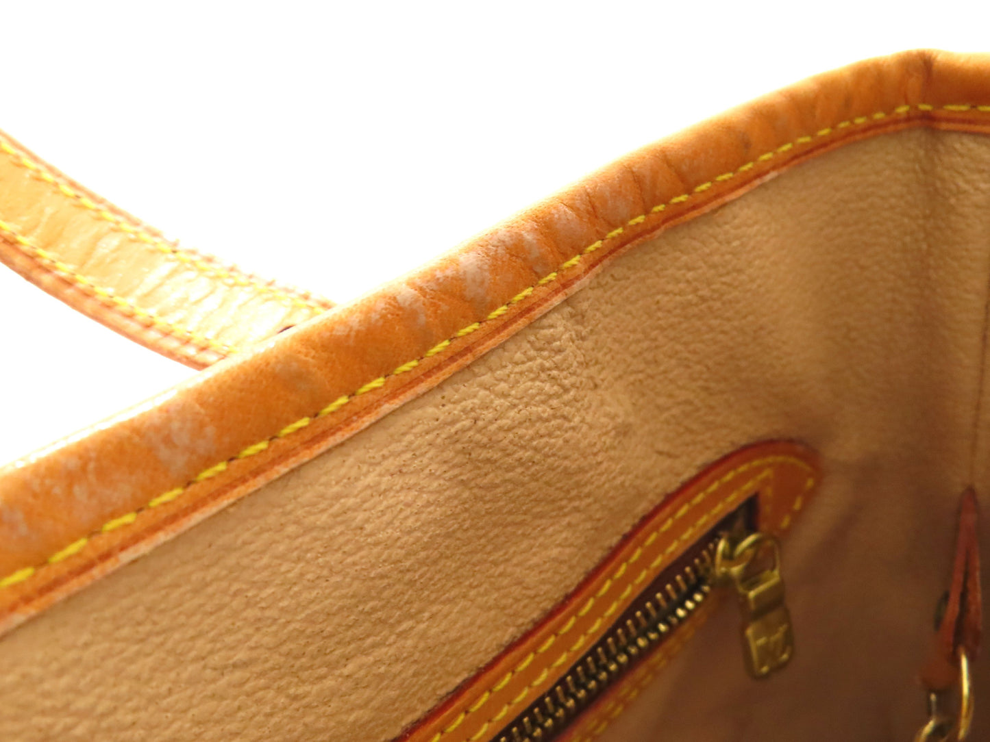 LOUIS VUITTON Monogram Louis Vuitton Bucket PM Tote Bag