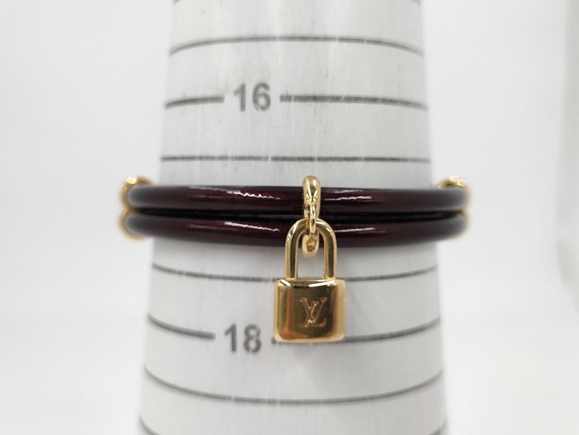 LOUIS VUITTON Verni Bracelet Bangle