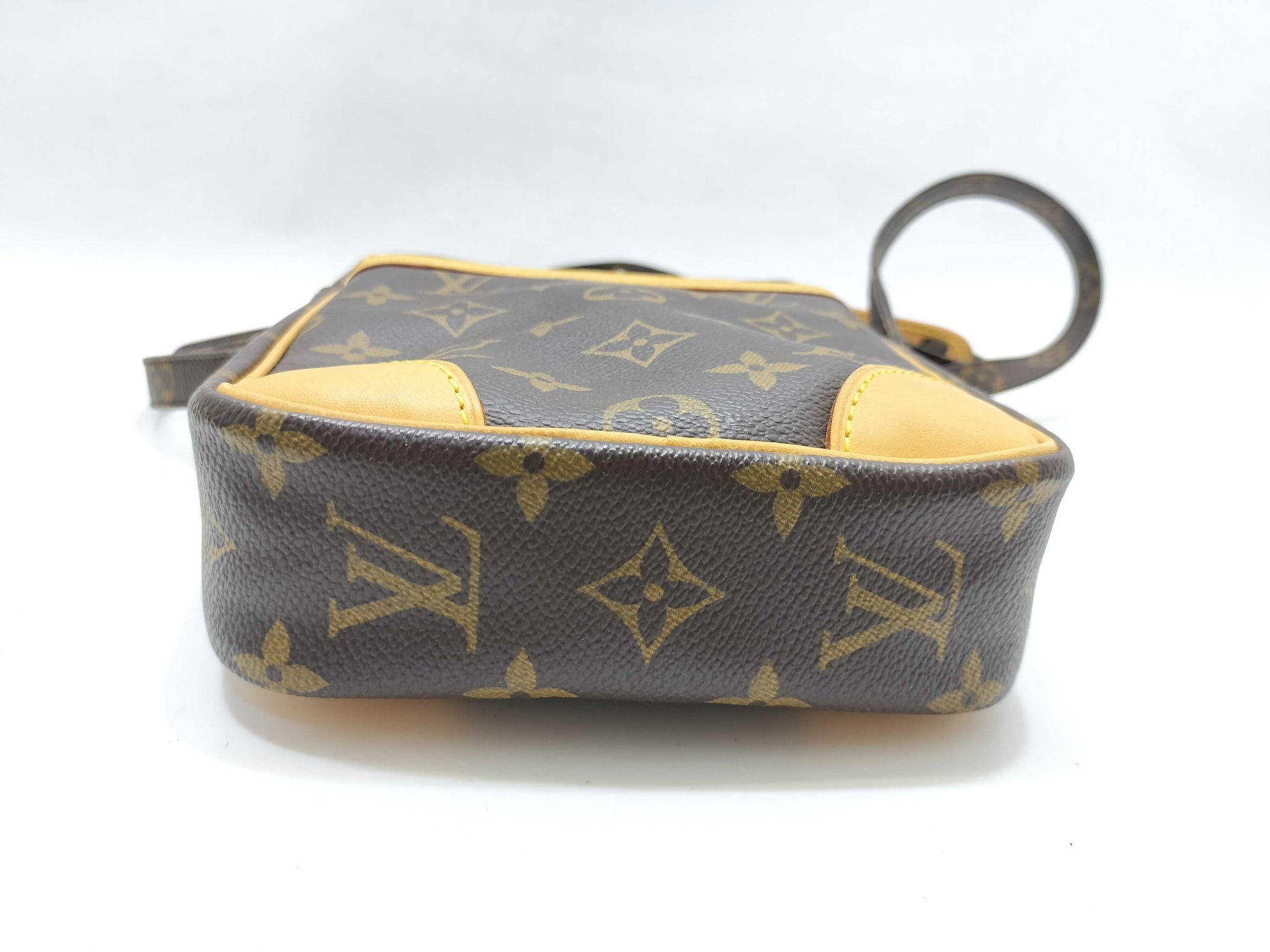 LOUIS VUITTON Monogram LV Monogram Shoulder Bag