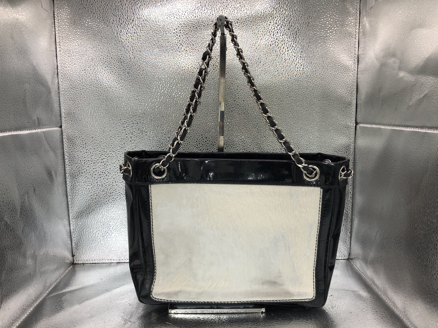 CHANEL Cocomark Chain Shoulder Bag with Seal 10331816 Patent Leather/Harako Black/White Shoulder Bag