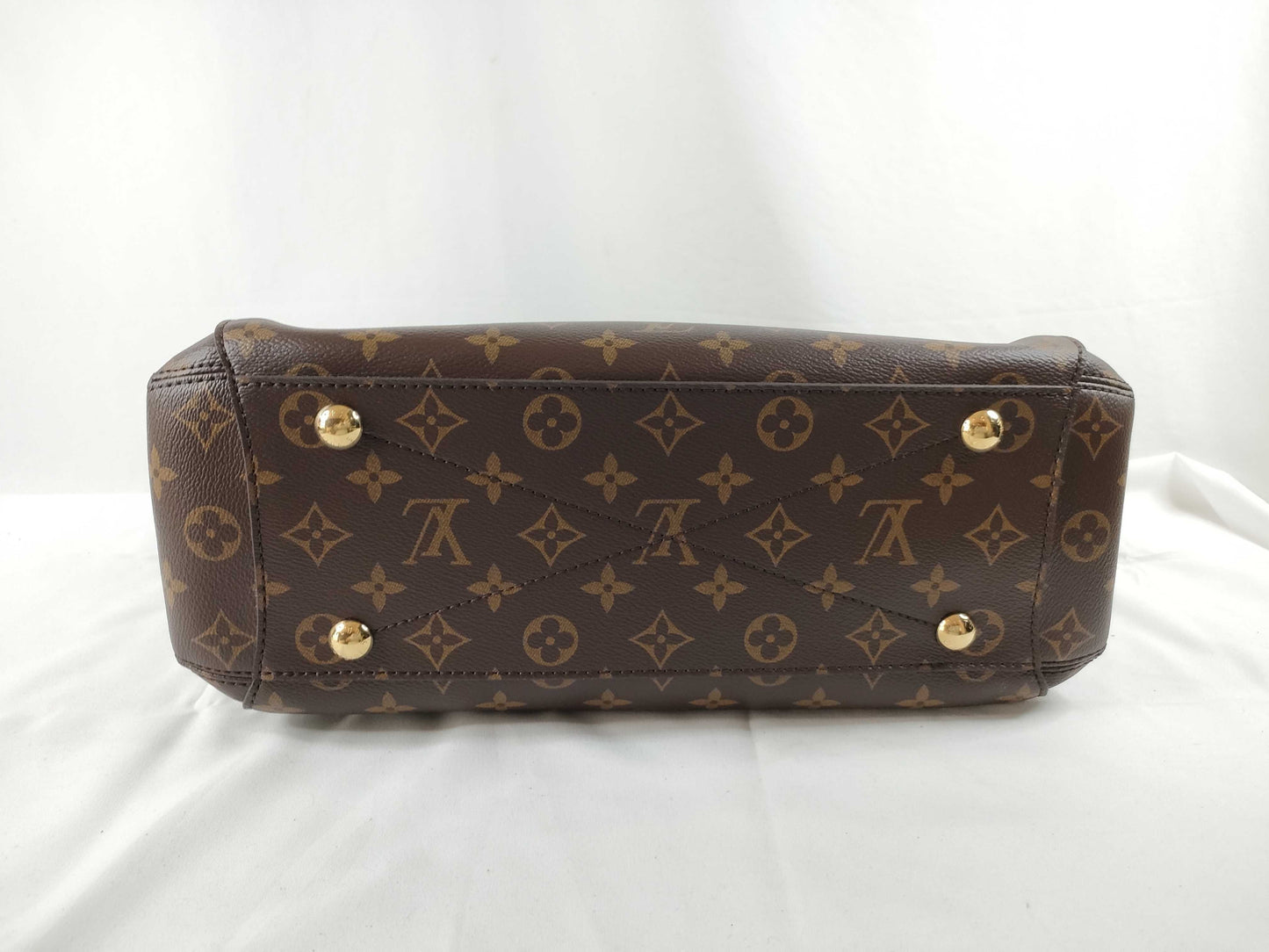 LOUIS VUITTON Monogram Louis Vuitton Montaigne Monogram Shoulder Bag