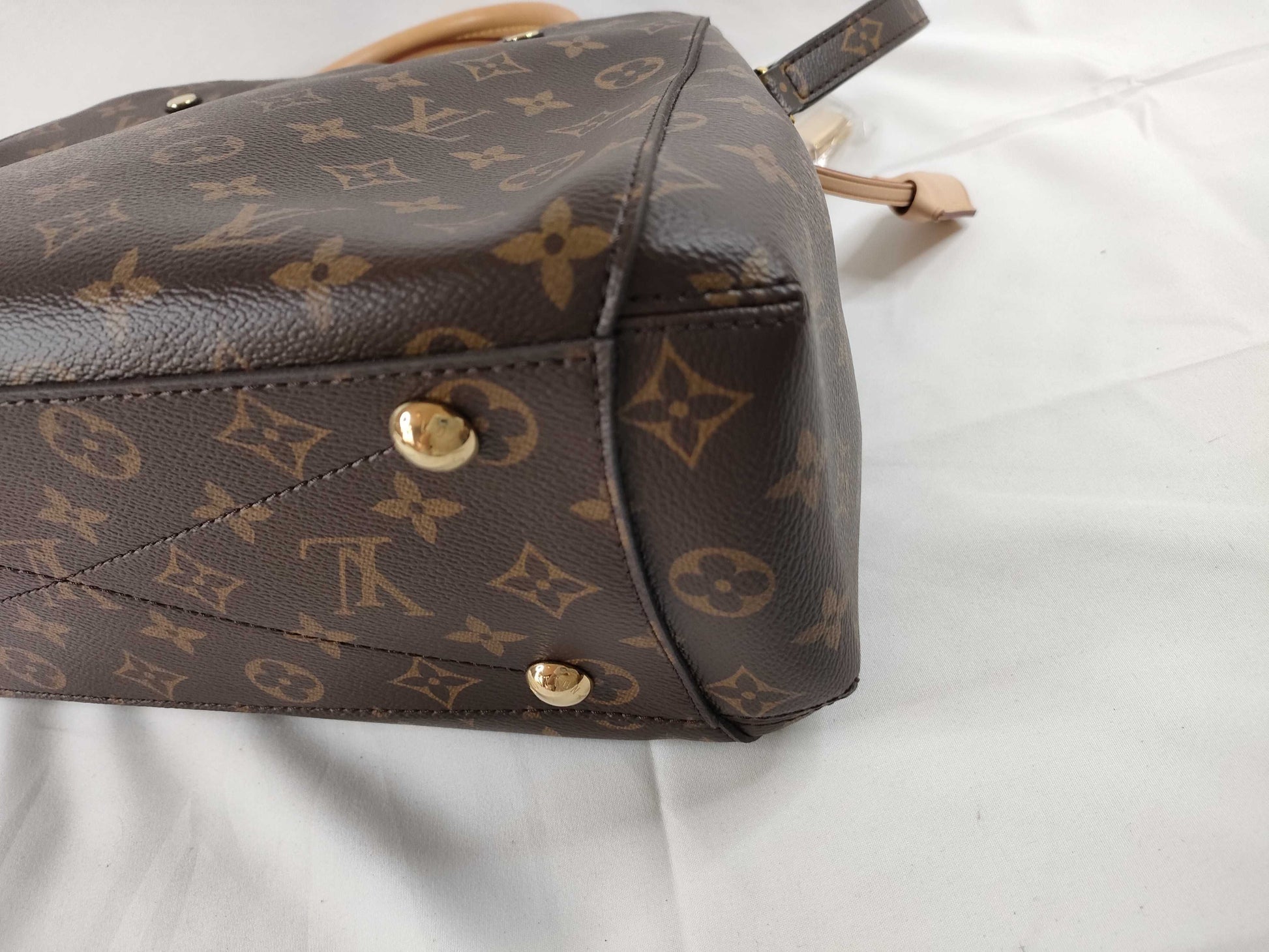 LOUIS VUITTON Monogram Louis Vuitton Montaigne Monogram Shoulder Bag