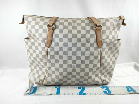 LOUIS VUITTON Damier Azur Louis Vuitton Azur Totally Tote Bag
