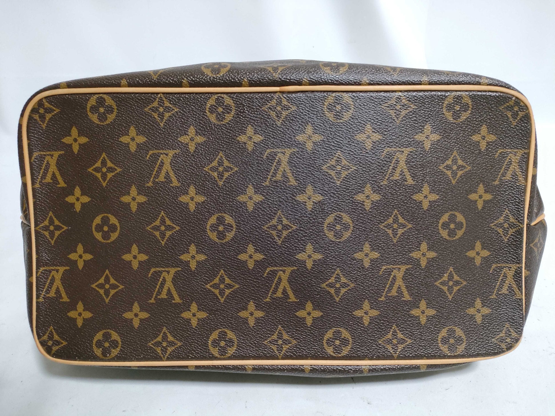 LOUIS VUITTON Monogram Louis Vuitton Palermo GM Shoulder Bag