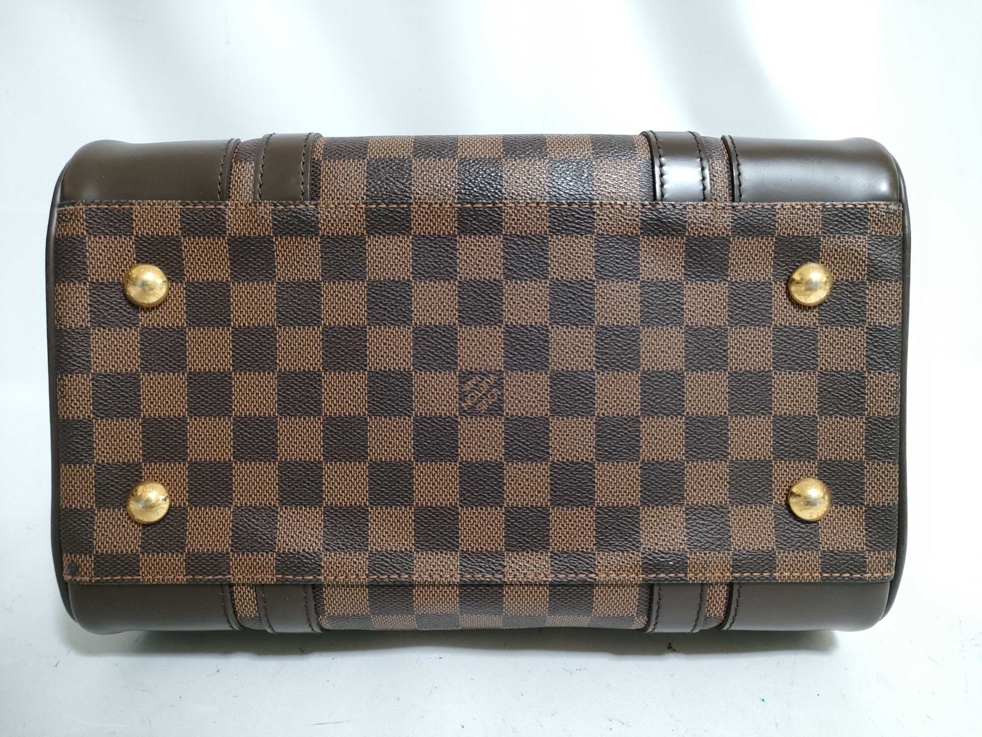 LOUIS VUITTON Damier Louis Vuitton Damier Berkeley Handbag