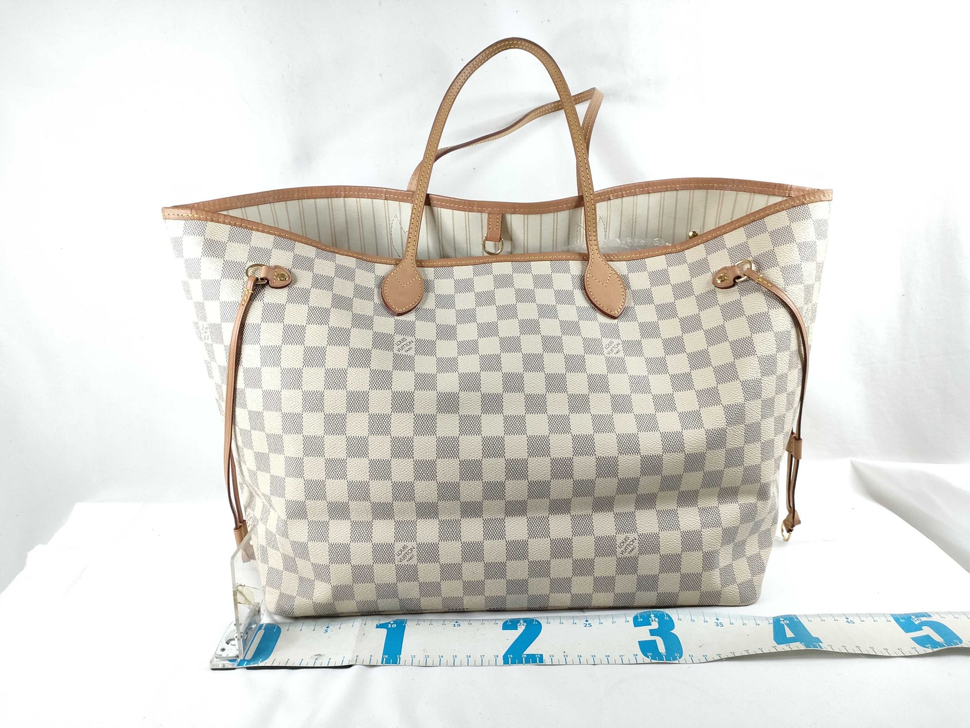 LOUIS VUITTON Damier Azure Louis Vuitton Neverful Azure Shoulder Bag