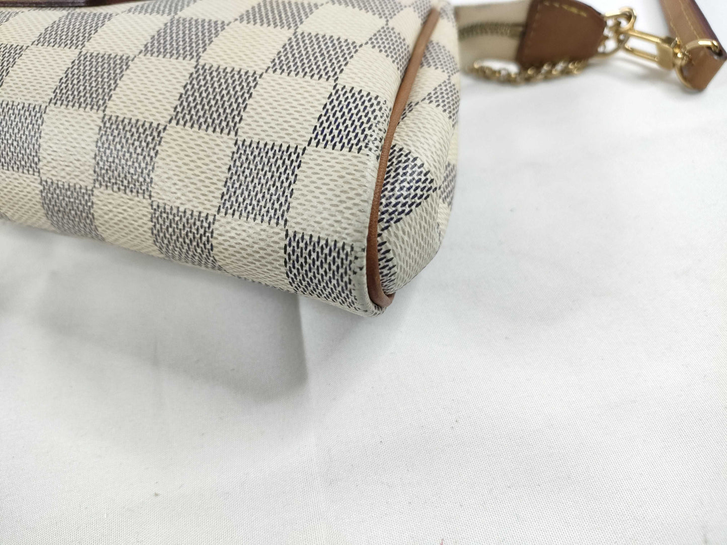 LOUIS VUITTON Damier Azure Louis Vuitton EVA Azure Shoulder Bag