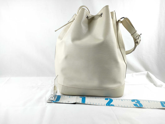 LOUIS VUITTON Epi Louis Vuitton Noe Epi Shoulder Bag