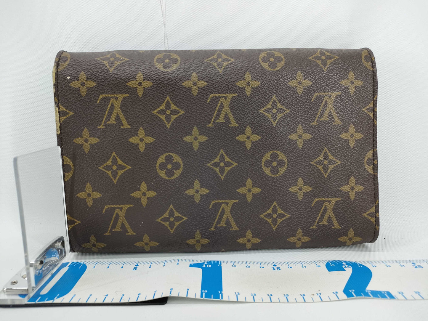 LOUIS VUITTON Monogram LV Monogram Bordeaux 24 M51798 A20922 Shoulder Bag