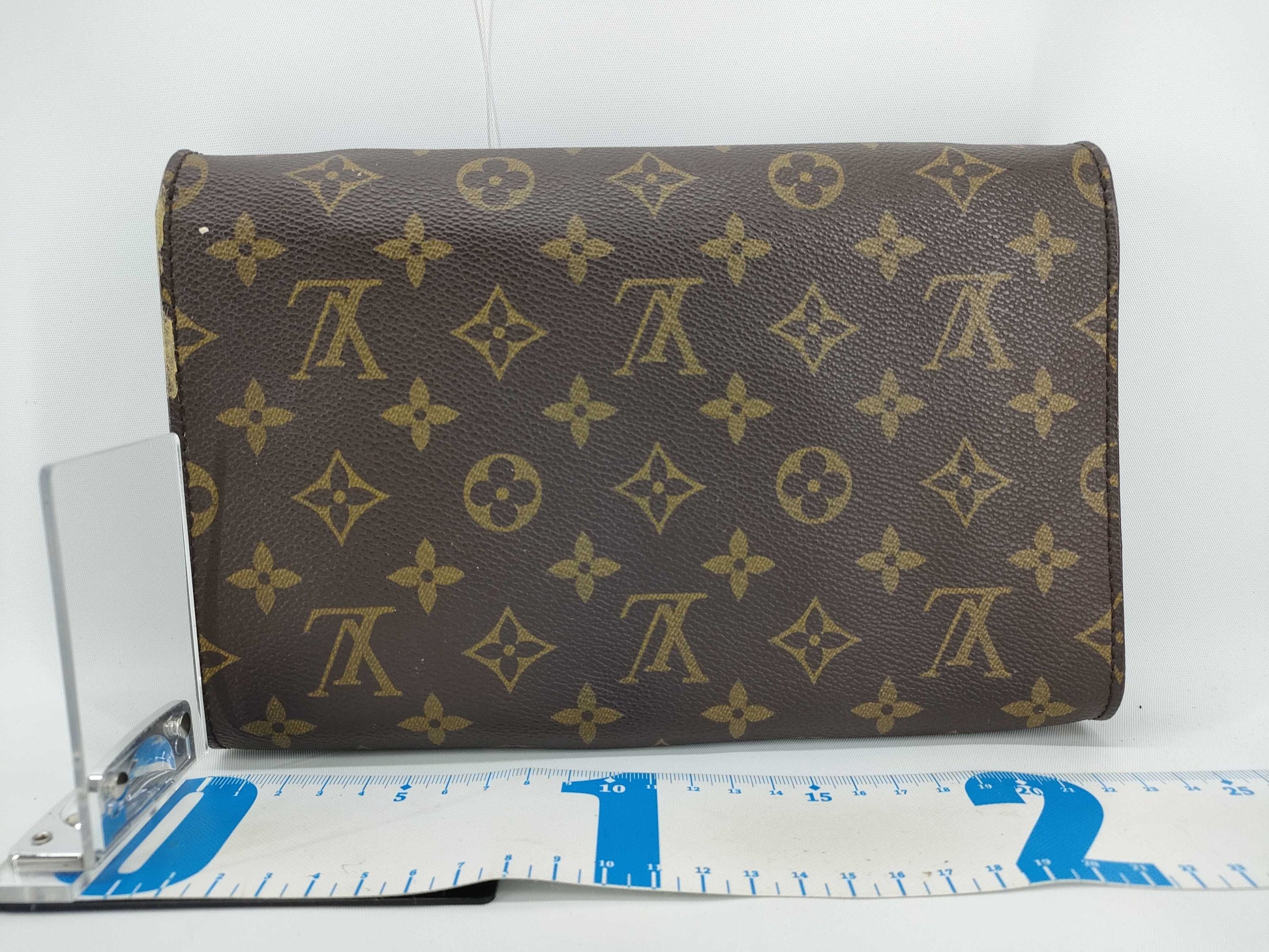 LOUIS VUITTON Monogram LV Monogram Bordeaux 24 M51798 A20922 Shoulder Bag