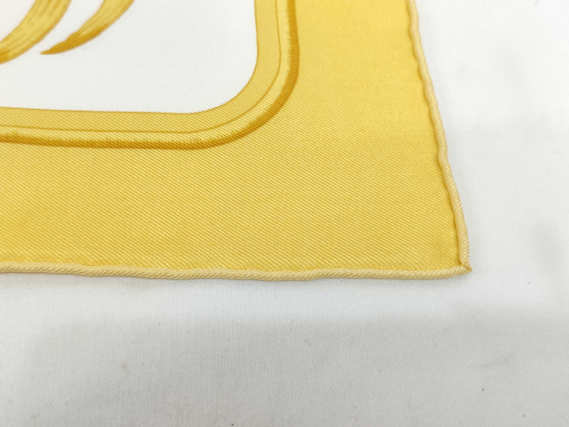 HERMES Carre Hermes Carre 40 Champion Tiger Silk Scarf Yellow Scarf