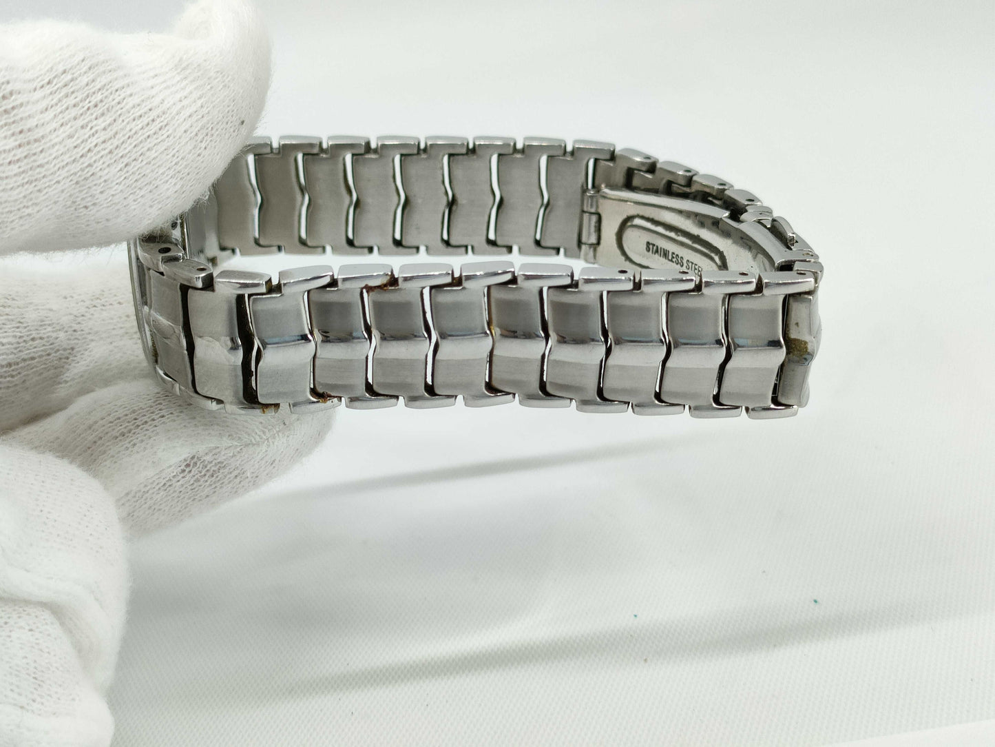 V822S Quartz Women's Watch